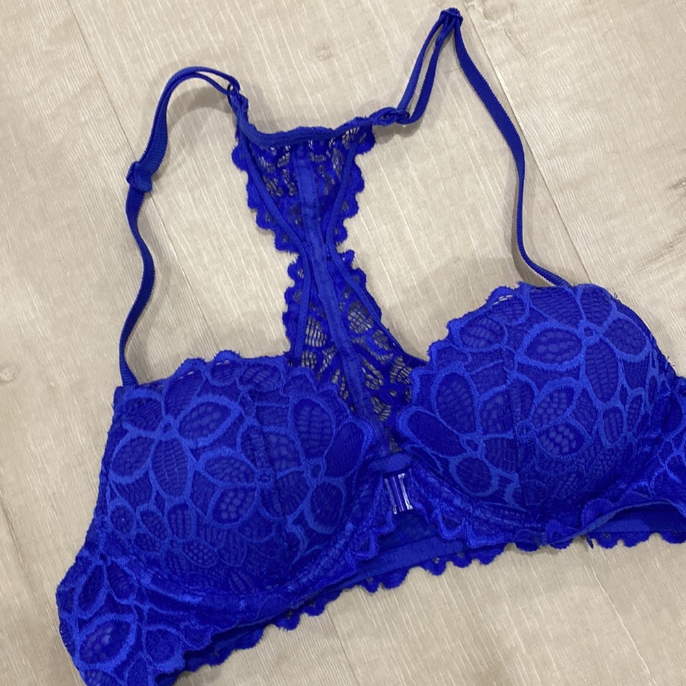 VS Pink push up bra